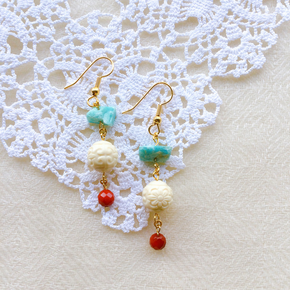 珊瑚とアマゾナイトのイヤリング ♥綺麗な空色です♥ ピアス