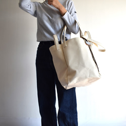 DROP2 SHOULDER TOTE BAG（キナリ） 17枚目の画像