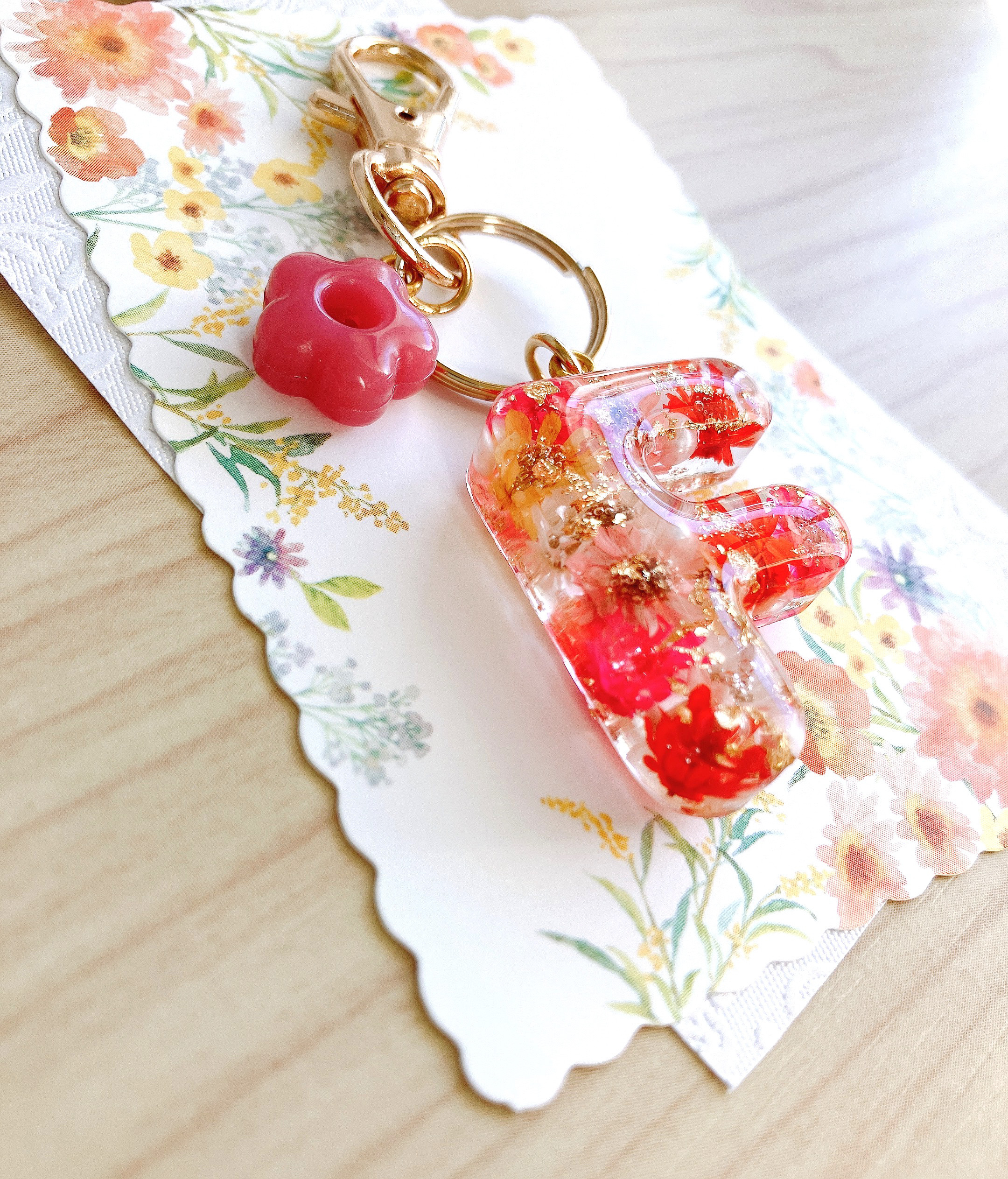 お花いっぱい❁︎大きなプードルのキーホルダー*:.＊ブラウン