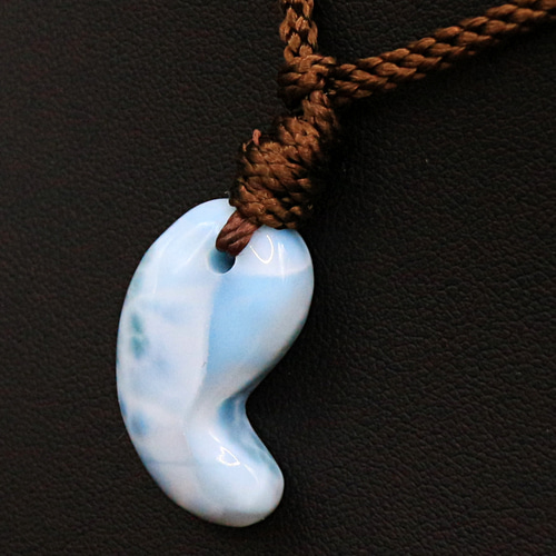 ラリマー/勾玉/卸価格/チョーカー/ペンダント/出雲型勾玉 ラリマー出雲型勾玉☆販売開始！！！ | MENOYA Group SHOP BLOG&NEWS