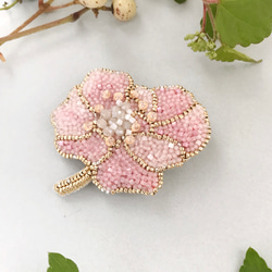 オートクチュールビーズ刺繍ブローチ バラの花(ピンク) 3枚目の画像