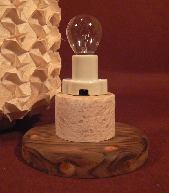 和紙の手作りランプシェード　美濃和紙使用　[折] 10-1　どこにもない癒しの手作り一点物作品　ギフト・模様替えに最適 