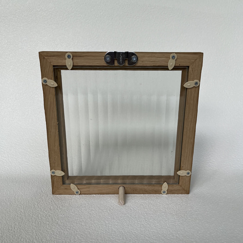 送料無料】旭川家具職人が造りました。古い木材となみなみガラスで作っ