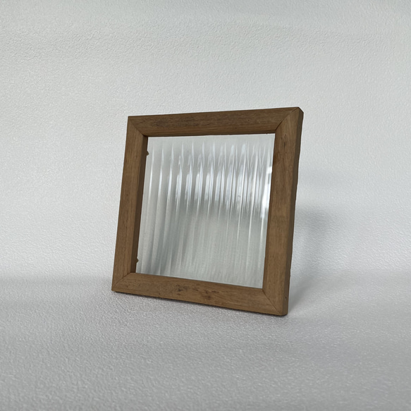 送料無料】旭川家具職人が造りました。古い木材となみなみガラスで作っ