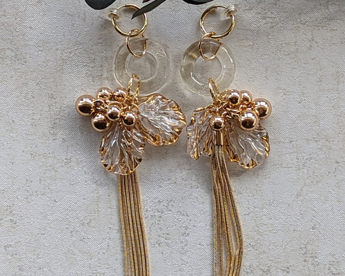 クリア 花びら ゴールド クリア フリンジ ロングタイプ イヤリング