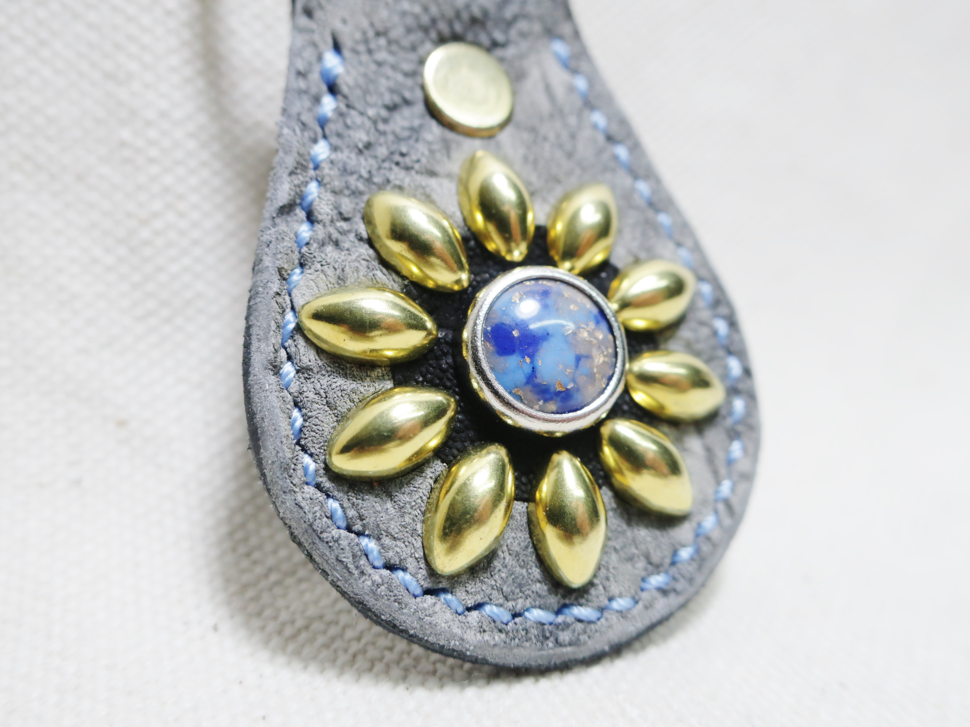 スタッズキーホルダー ヒポレザー キーリング カバ革 手縫い 革小物 レザークラフト ハンドクラフト 限定品 新品未使用