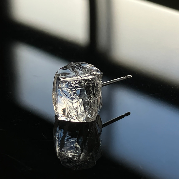たまきち◆一点物✧宝石質✧ラウンドコンケーブカット 水晶ピアス✧14kgf 14kgf 宝石質クリスタルAAAダイヤコンケーブカットピアス No.395