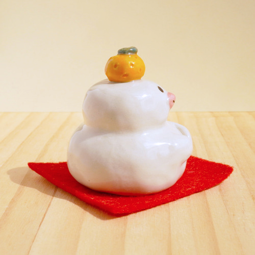 陶器]鏡餅文鳥の置物[正月] 鏡餅 chopiandchoco 通販 16750737｜Creema