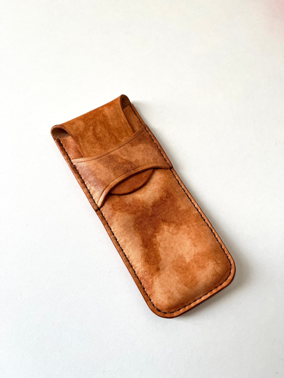 ハンドメイド　牛ヌメ革　ペンケース 牛ヌメ革・4本用・ペンケース（手縫い） | 手作り革工房 Leaf