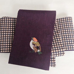ほっこり遠州紬   すずめ刺繍  リバーシブル半巾帯 5枚目の画像