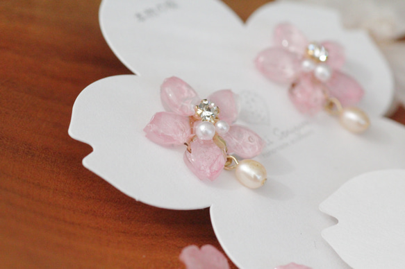 真正的櫻花和淡水珍珠耳環 Somei Yoshino 第3張的照片