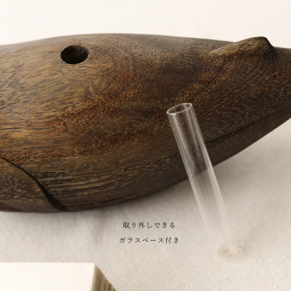 ＊画像確認ＰＲＩＣＥ　天然無垢ウッド 　手彫り木彫り　一輪挿し　くじらさんの花吹き　クジラ　鯨　オブジェ　W60B 6枚目の画像