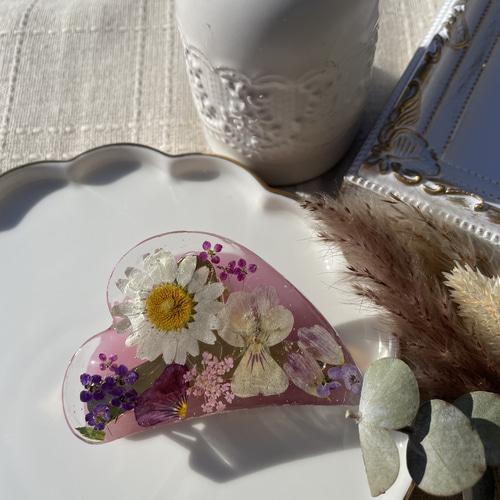 お花畑のバンスクリップ/ビオラ、ドライフラワー ヘアクリップ・バナナ  