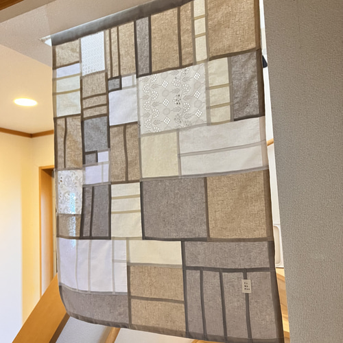 綿麻と刺繍生地のポジャギ風タペストリー95×70 カーテン fu.wa
