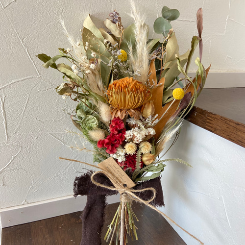 NEW/ドライアンドラ 赤ケイトウ ドライフラワースワッグ 秋冬