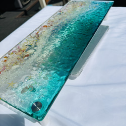 アートガラスモニターラック  シェルと白砂のビーチ　エメラルドブルーの海 4枚目の画像