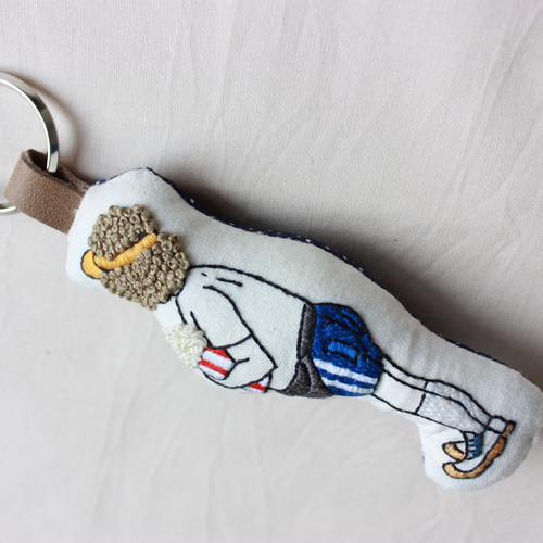 手刺繍キーホルダー*トムの日常【スポーツ観戦ver.】 その他雑貨
