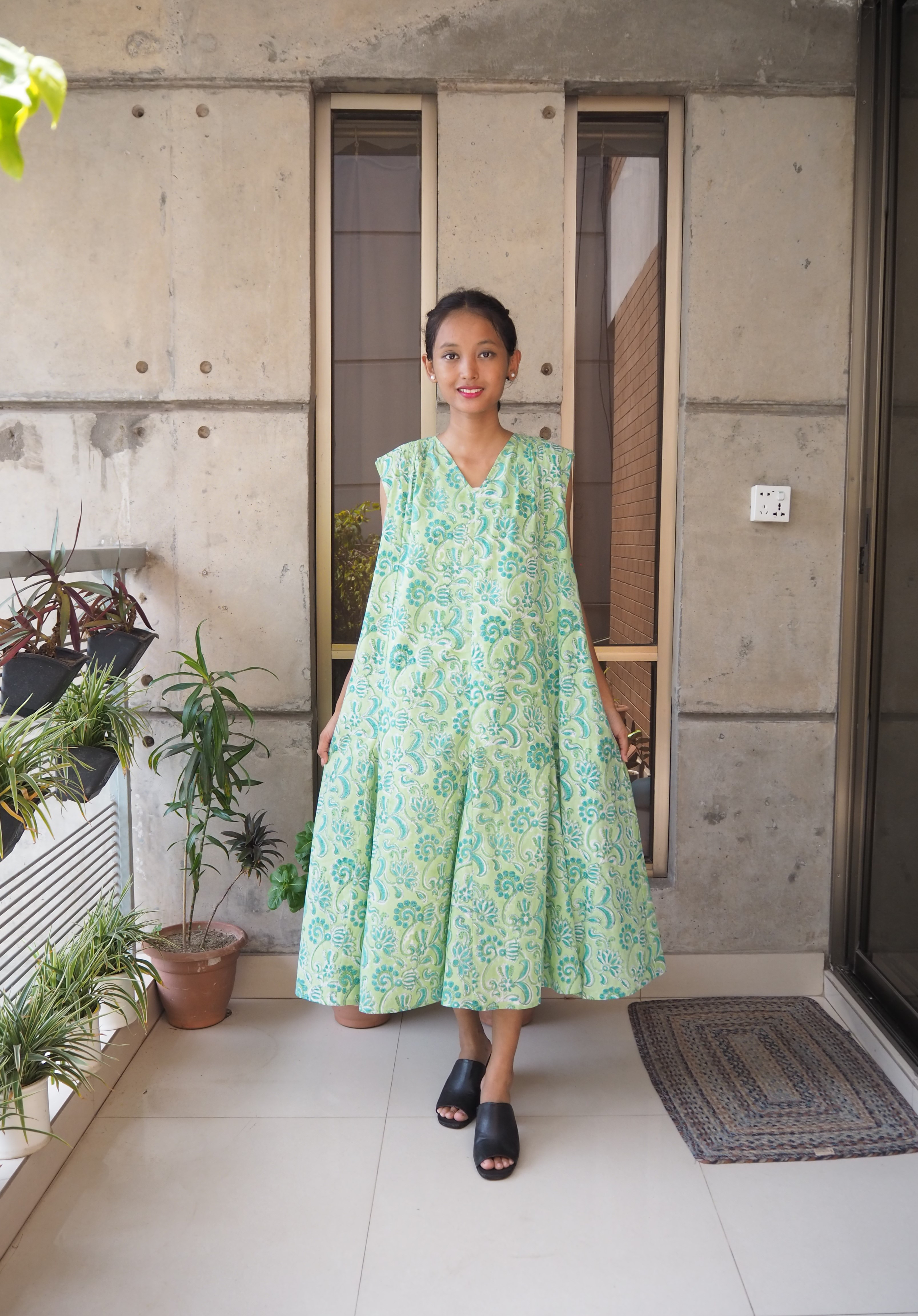 インド綿（ハンドブロックプリント）Vネックワンピース ワンピース  