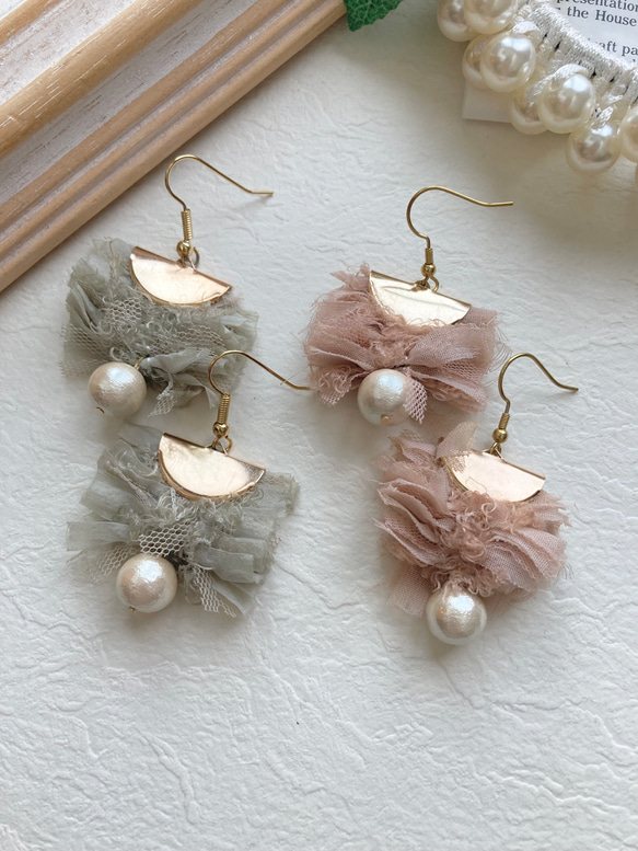 お値下げ】チュールフリンジリボン、ピンクとグリーン。 ピアス