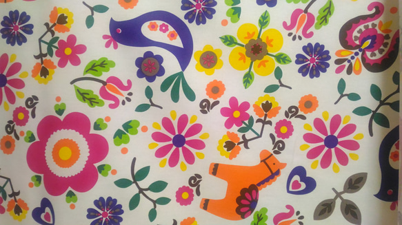 東欧風（生成り地・マゼンタ）サイズ・タイプが選べる　大人用エプロン　 2枚目の画像