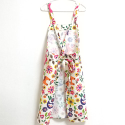 東欧風（生成り地・マゼンタ）サイズ・タイプが選べる　大人用エプロン　 5枚目の画像