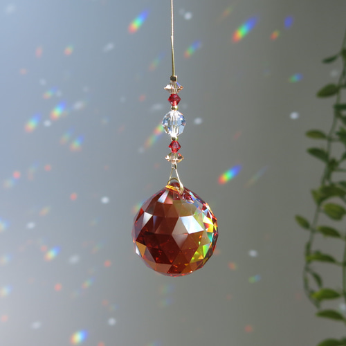 レアカラー☆情熱のレッドマグマ スワロフスキーサンキャッチャー