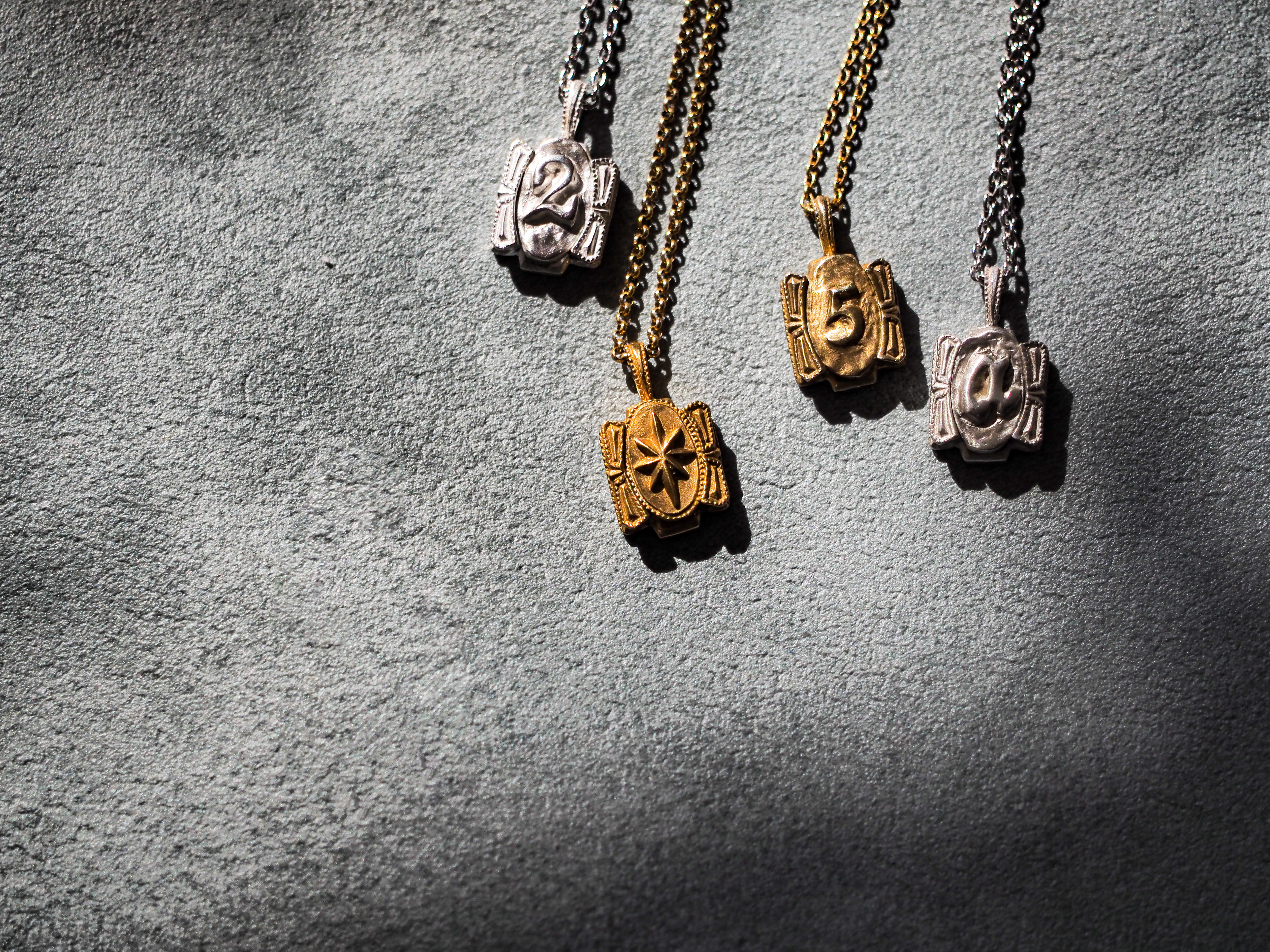 オーダー出来るナンバー・イニシャルネックレス・星/月《送料無料》