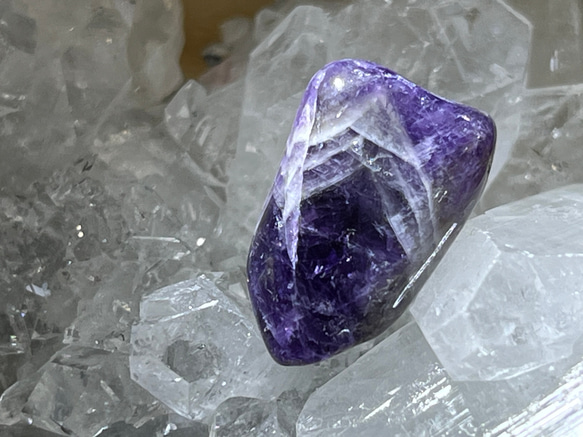 ファントム✨　アメジスト　紫水晶　原石　ミニタンブル 5枚目の画像
