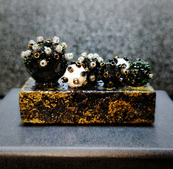 10個セット 神聖幾何学 フラーレン 4ミリ 転売可 か黒 