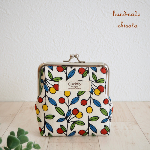 昭和レトロ オリーブ柄のがま口ポーチ ＊ コスメポーチや小物入れに