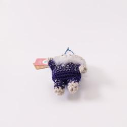 聖誕裝飾品貓amigurumi蓬鬆的藍色毛衣 第6張的照片