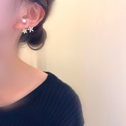 Pearl flower bijou earrings パールとフラワーのビジュー樹脂イヤリング　樹脂ピアス金属対応 5枚目の画像