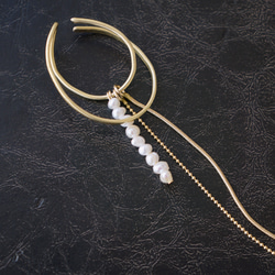 【限量款】「drops」【單耳夾/黃銅】2/3向淡水珍珠蛇鏈珠鍊 第4張的照片