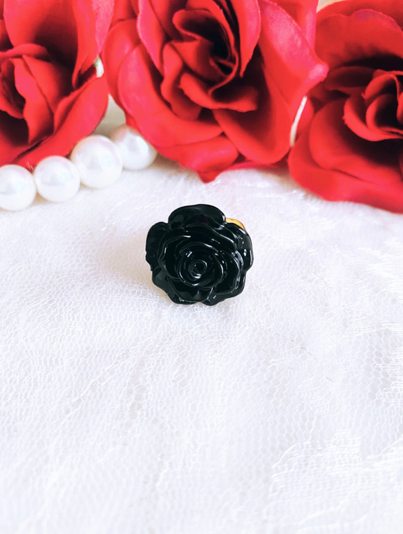 大きな薔薇のお花リング(black) 1枚目の画像