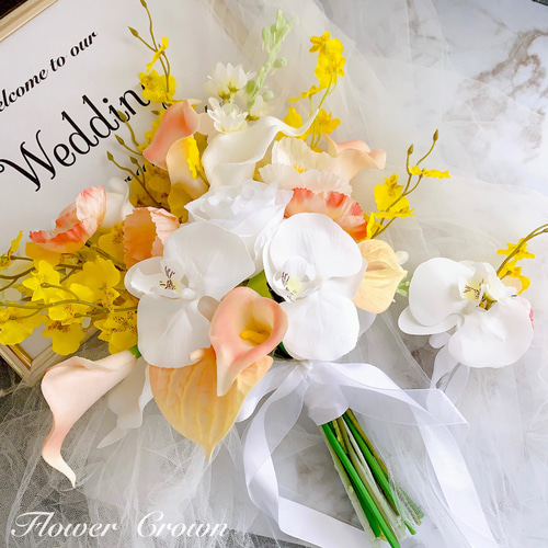 アーティフィシャルフラワーブーケ クラッチブーケ 結婚式 前