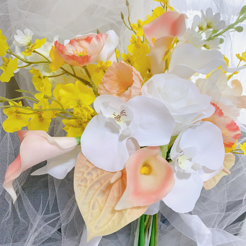 アーティフィシャルフラワーブーケ クラッチブーケ 結婚式 前