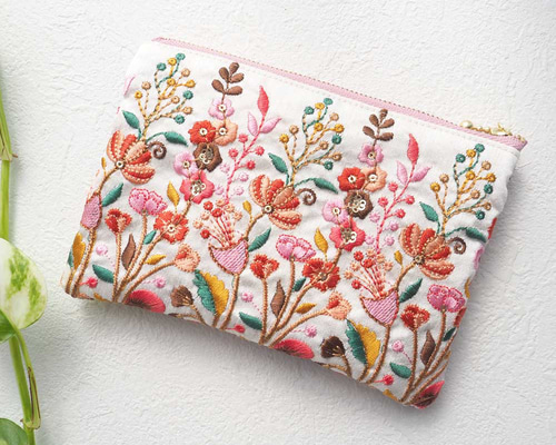 インド刺繍リボン　フラットポーチ　イブルキルト インド刺繍リボンフラットポーチイブルキルト