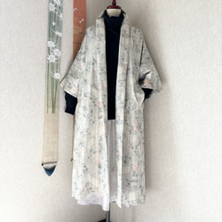 白大島紬で作ったコート　麗らか 2枚目の画像