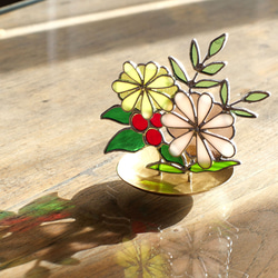 お正月の花飾り　ステンドグラス　（真鍮ベース） 2枚目の画像
