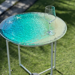 円形ガラスラウンドテーブル　エメラルドグリーンムーンビーチ　水紋のエメラルドブルーの海　 1枚目の画像