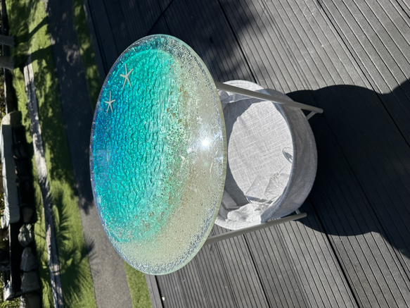 円形ガラスラウンドテーブル　エメラルドグリーンムーンビーチ　水紋のエメラルドブルーの海　 4枚目の画像
