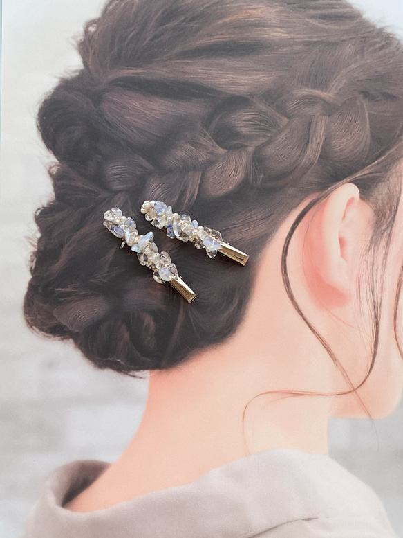 さざれとパールのヘアクリップ 2pc/オパール【小枝アクセサリーに合わせたいヘアアクセ】 2枚目の画像