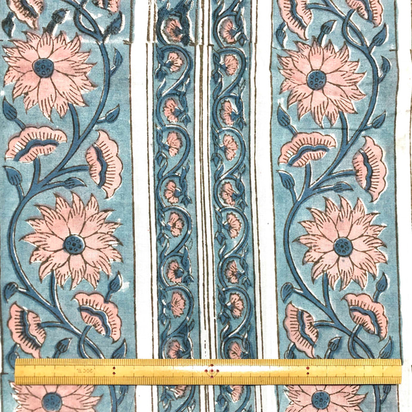 【50cm單位】暗藍色米色花朵條紋印度手工塊印花布料棉質 第6張的照片