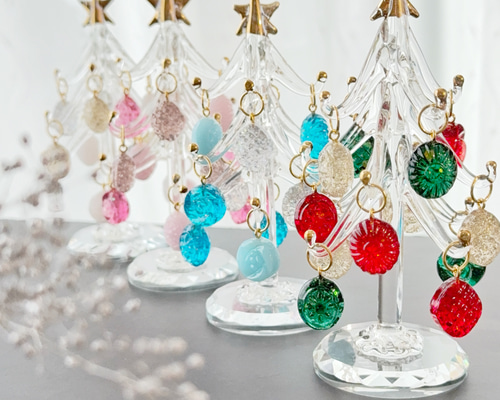 レジンドロップのクリスマスガラスツリー クリスマスインテリア クリスマスツリー lindisima 通販|Creema(クリーマ) 16755543 レジンドロップのクリスマスガラスツリー クリスマスインテリア クリスマスツリー lindisima 通販|Creema(クリーマ) 16755543