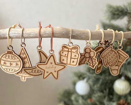 クリスマス用品 置物 しっかりした木材で出来ているので何年も使えるはず