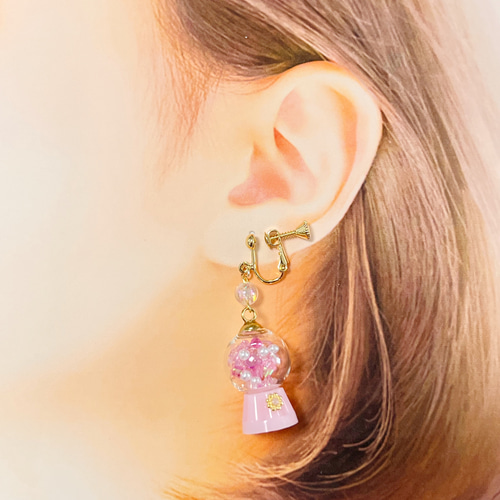 レジンとガラスドームのミニチュアキャンディポットピアス イヤリング