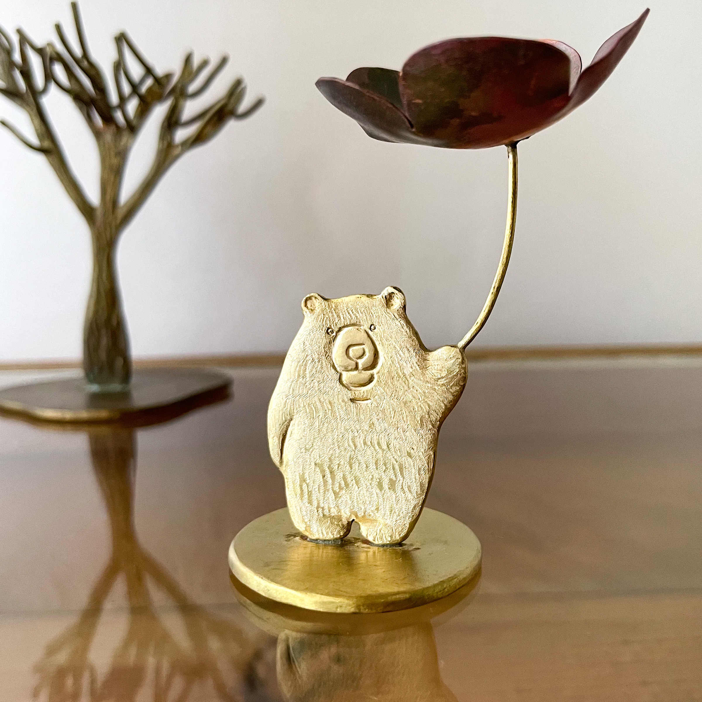 受注制作「大きなお花を持ったクマ」真鍮オブジェ