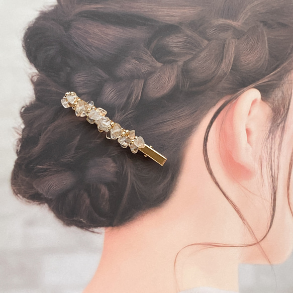 さざれとパールのヘアクリップ/水晶【小枝アクセサリーに合わせたいヘアアクセ】 2枚目の画像