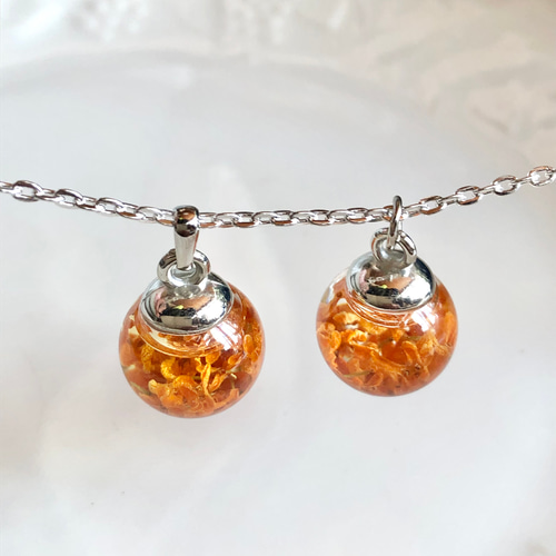 金木犀 ガラスドーム ハーバリウム ネックレス ゴールド/シルバー