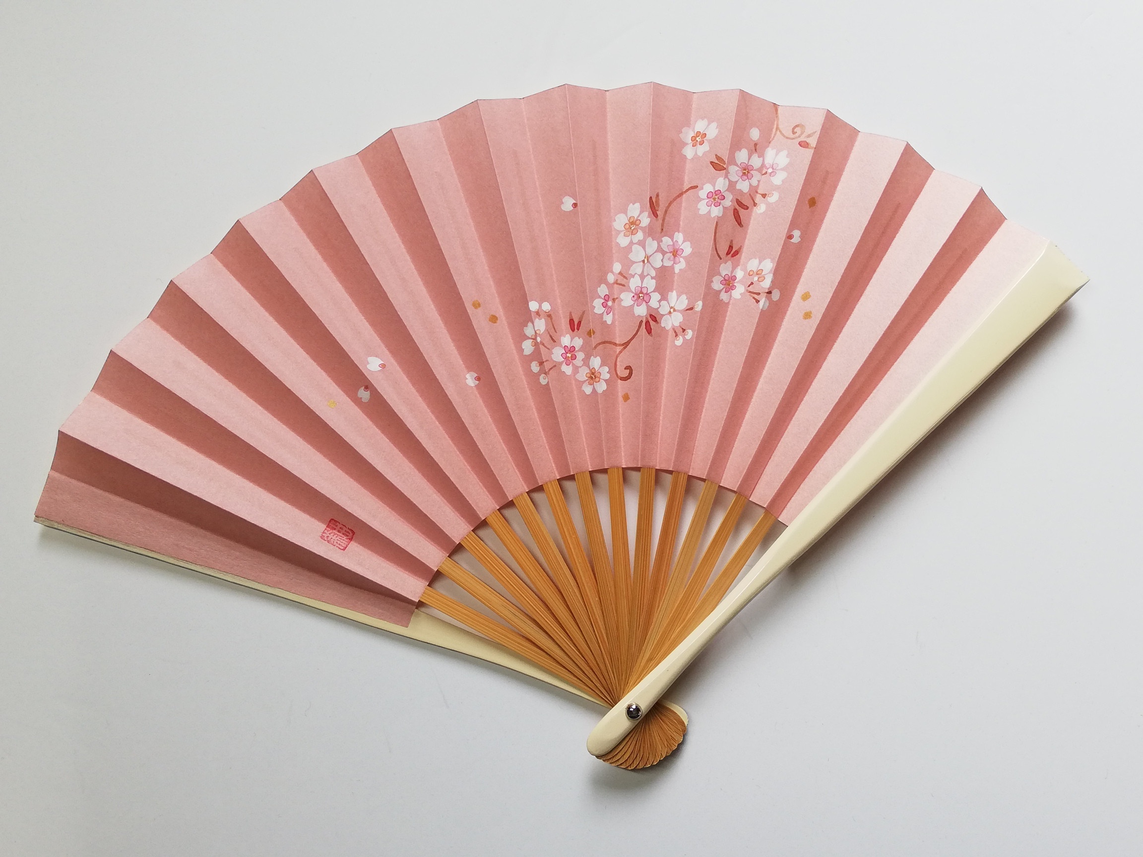 趣 -omomuki- <桜唐草>　京扇子